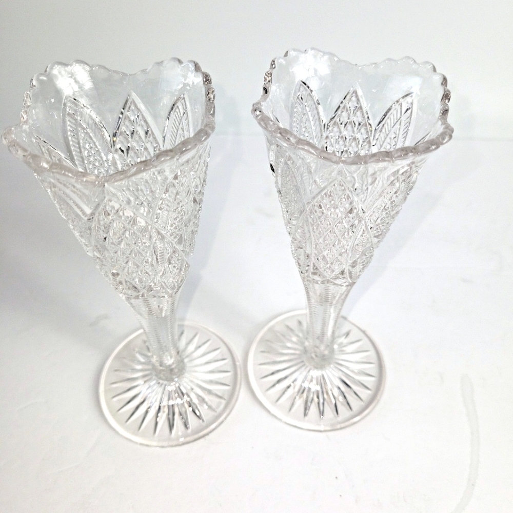 Duncan's Sons Scalloped Six Point Antique Vases